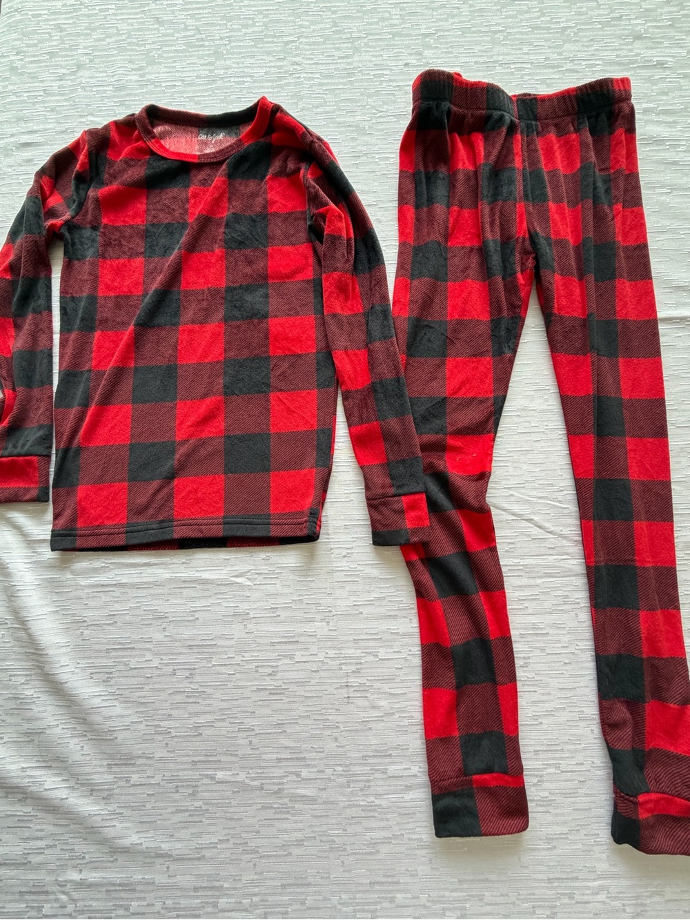 Cat & Jack Girls Sleepwear with Red and Black Plaid soft set size 14